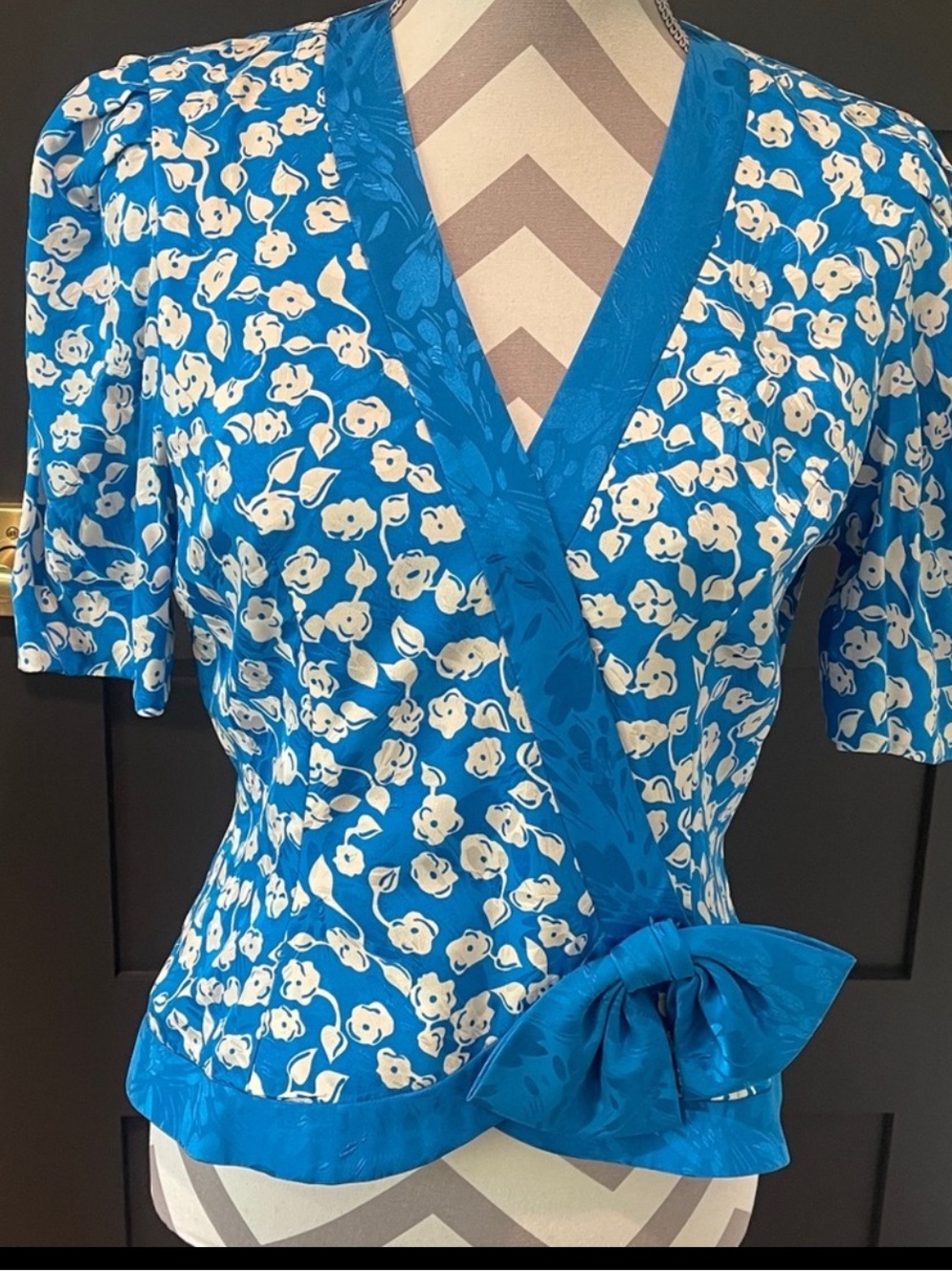 David Warren Silk Vintage Wrap Blouse Size 6